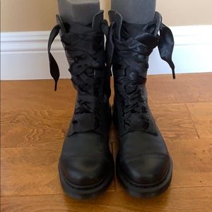 🥾🌹Dr Martens. Brand New!! Never worn.